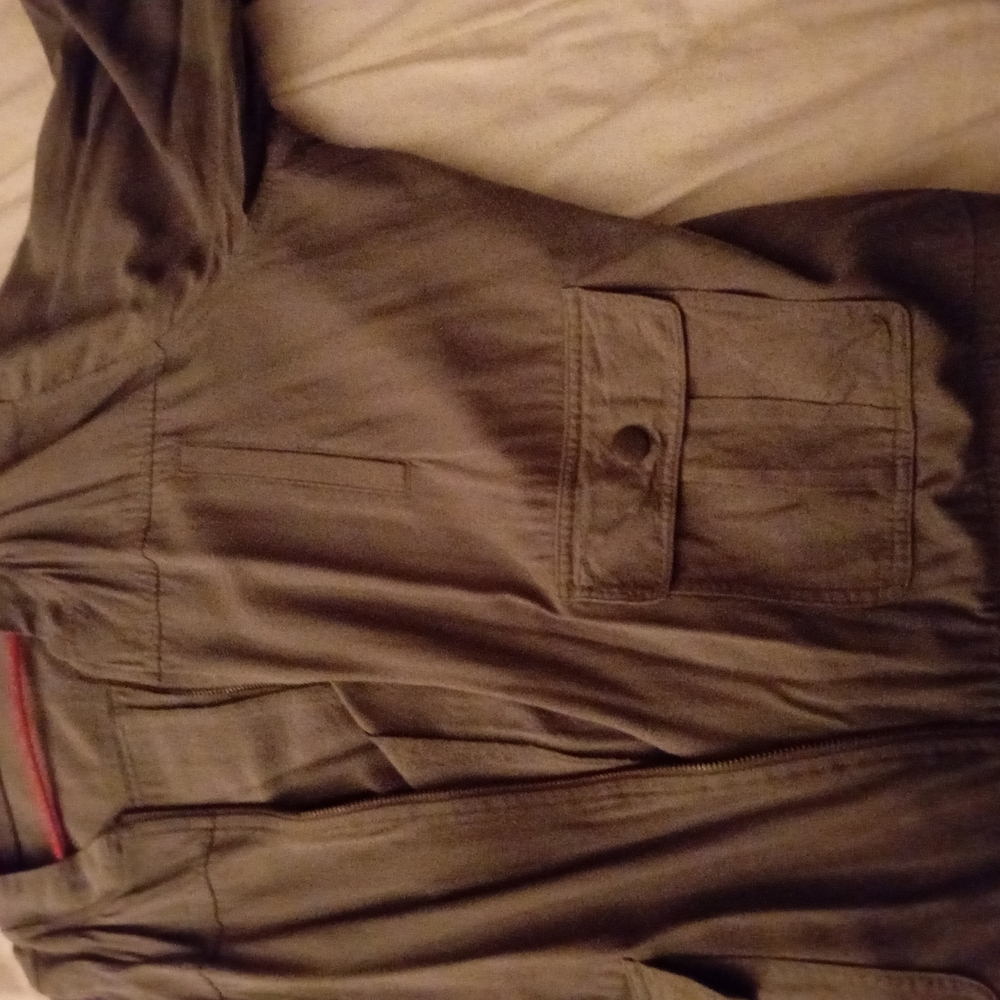 Stylish Green Light Jacket - Picture 4 of 4